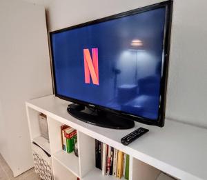 CENTER Santa Cruz, Alojamiento céntrico con gran terraza, cocina , salón y baños, todo privado