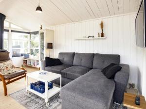 Cozy Seaside Retreat in Eno-By Traum