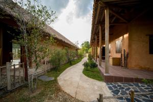 Phòng Đôi Loại Sang (Deluxe Double Room)