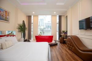 Quy Hung Hotel Central