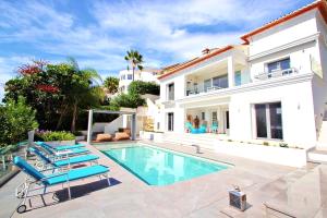 El Olivo - villa with stunning views and private pool in Benissa