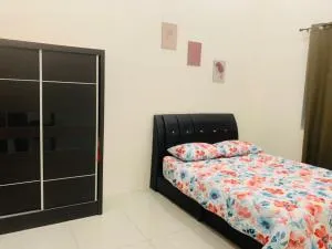 HOMESTAY RIZQI - Cemur