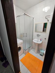 Apartman Yellow House