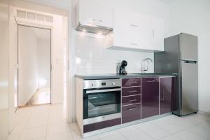 Modern Apartments with Loggia Terrace and Parking