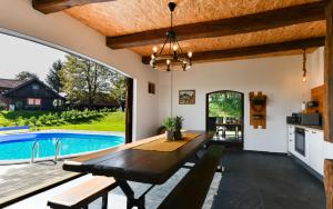 Holiday Home BIBA With Heated Outdoor Pool 
