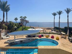 Ras Katy Sunset Views