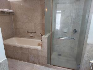 DOUBLE DELUXE APARTMENT AT BERJAYA TIMES SQUARE kL