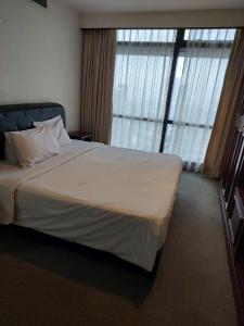 DOUBLE DELUXE APARTMENT AT BERJAYA TIMES SQUARE kL