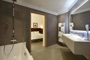 Hotels Hotel La Roya : photos des chambres