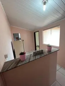 Kitnet ao lado do centro - Nova Era