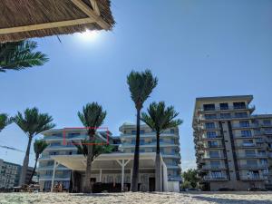 Frontline Beach Apartment