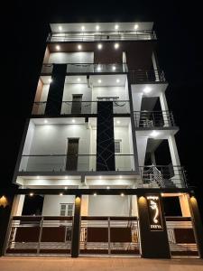 DEEYA Guest House - Penziony, Maisúr