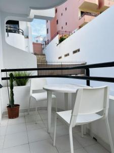 Los Cristianos 1-bedroom apartment, swimming pool