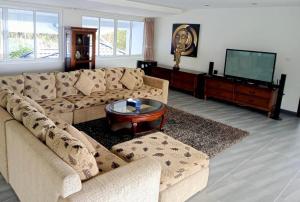 IslandView Villa