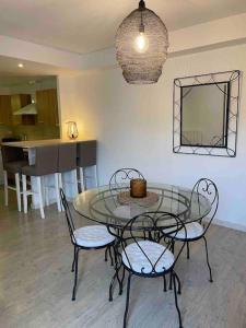 Maisons de vacances Gite de charme avec piscine privative : photos des chambres