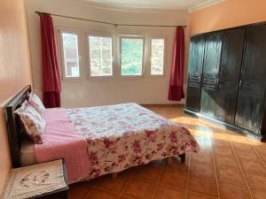 Villa La Palma 1, Imi ouaddar