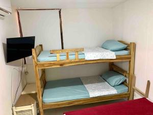 Apartamento de una habitación a 15 mt de la playa (Cama Doble y Camarote)