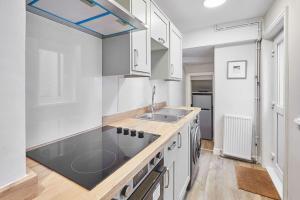 Oswy Street, Whitby. Sleeps up to 7 guests