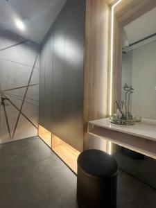 Luxury Pearl with Parking place in Holešovice