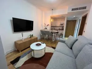 P4 Madrid AIRPORT, ESTADIO CIVITAS, IFEMA, BARAJAS Y REJAS - Coslada