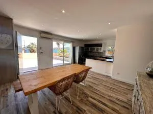 Maison provençale au bord de l’eau - Istres