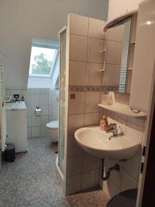 2 12 Zimmer Apartment in Hannover Nord
