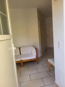 EXPLORE Wien Österreich VIENNA Austria WALTZ and CASTLES Residenz Habsburg great 2-rooms-apartment near SCHÖNBRUNN Breakfast Metro U3 U4 busses 48a 51a city kids pets