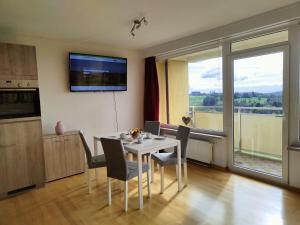 Apartment Bergzauber - traumhafter Ausblick & Pool