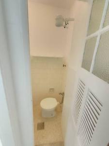 6 minutos das praias copacabana e ipanema.