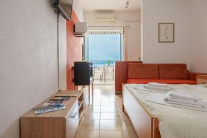 Sea view Apartment Studio for 2-3 people - close to commodities