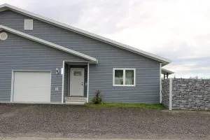 Single story 3 beds 1 car garage - Clear Creek Park