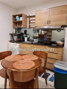 Timurbay Treasures Studio Apartment Side Seaview with Wifi Neflix