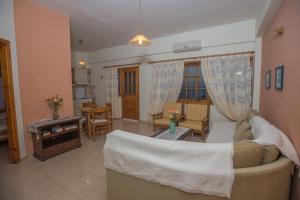 Sunset Holiday Home in Kalamaki