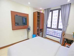 K-BIZ 1 HOTEL - Ngõ 1 Trần Văn Lai HN - by BAY LUXURY