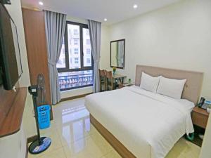 K-BIZ 1 HOTEL - Ngõ 1 Trần Văn Lai HN - by BAY LUXURY