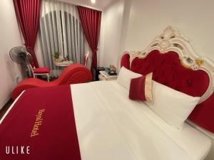 Royal Hotel - Yên Xá HN - by BAY LUXURY