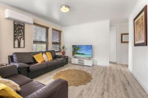 Rosalie Unit 1, 4 Margaret St, Kings Beach
