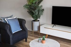 Experience the Buzzing Swanston Locale from QV