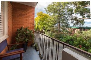 Sophisticated and Spacious South Yarra Sanctuary