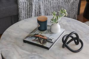 City Living Made Easy on Swanston St with Parking