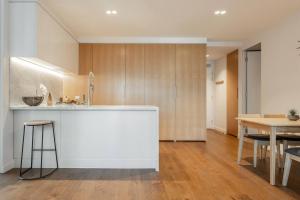 Flagstaff Chic - A Refreshing Balcony Retreat