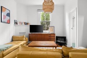 Pocket of Petersham - A Stylish Inner-West Retreat