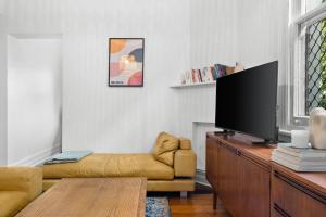 Pocket of Petersham - A Stylish Inner-West Retreat