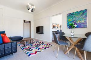 Harbourfront Art Deco Hall - Sought-after in Sydney