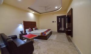 FabHotel RR Suites Guwahati