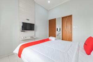 RedDoorz at Kandaga 80 near Stadium Arcamanik