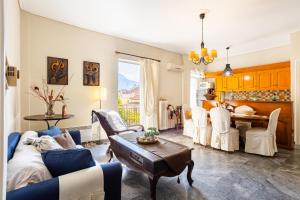 Vickys Cozy Nest, Your Home by the Sea