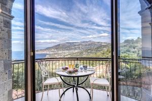 Villa Caruso with Private Pool