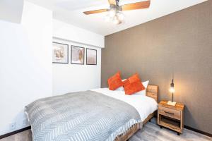 River Side Namba 301