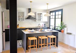 Maisons de vacances NEW Remodeled Home 4Bed/3.5Bath, Walking to BEACH! : photos des chambres
